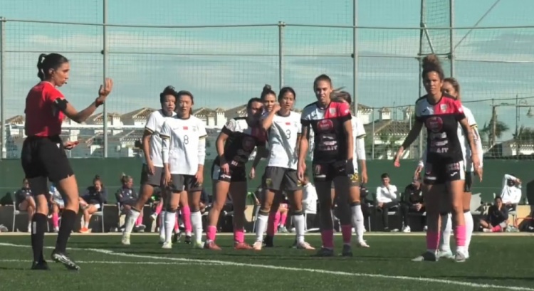  唐佳麗梅開二度、邵子欽破門，中國女足3-2擊敗Alhama俱樂部女足