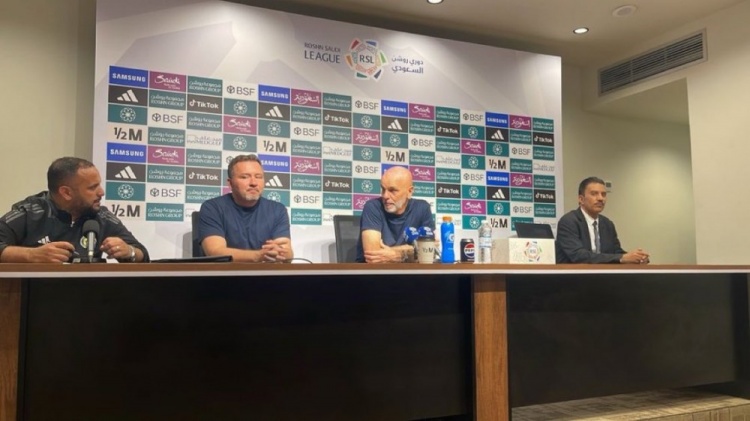  皮奧利：球隊(duì)并未因推遲開球而受影響，利雅得勝利配得上勝利