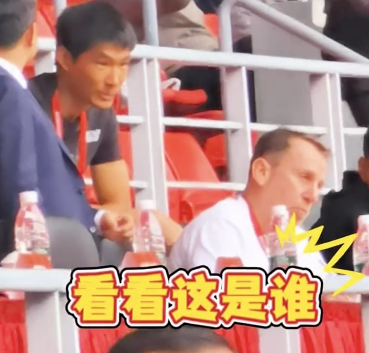  久爾杰維奇現(xiàn)身鹽城，現(xiàn)場觀看中國U22國足vs韓國