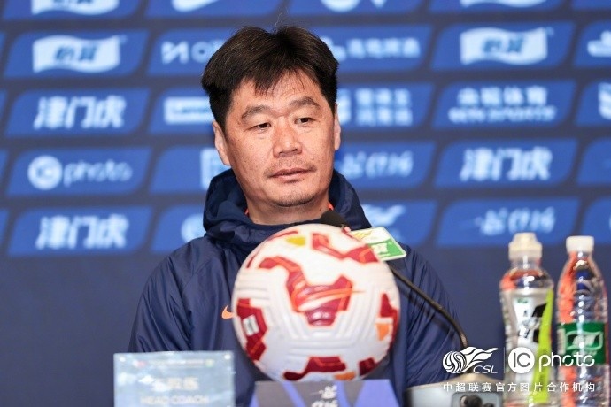  李霄鵬：希望明天比賽能打出一些新的東西，取得一個(gè)好的結(jié)果